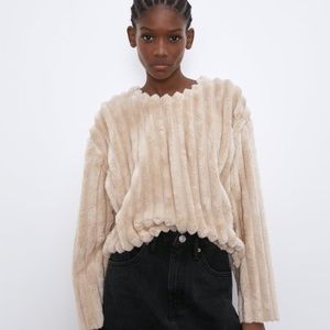 Zara Cream Faux Fur Pullover Long Sleeve Top